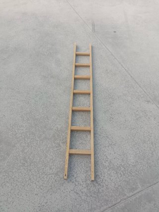 Escalera madera  de literas