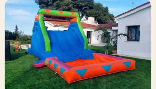 Alquiler sillas y mesas y hinchables