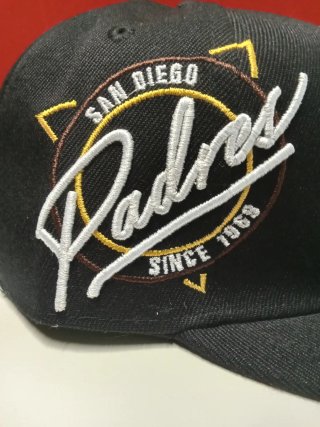 Gorra New Era 59FIFTY San Diego Padres Talla 7.1/2