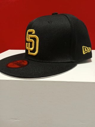 Gorra New Era 59FIFTY San Diego Padres Talla 7.1/2