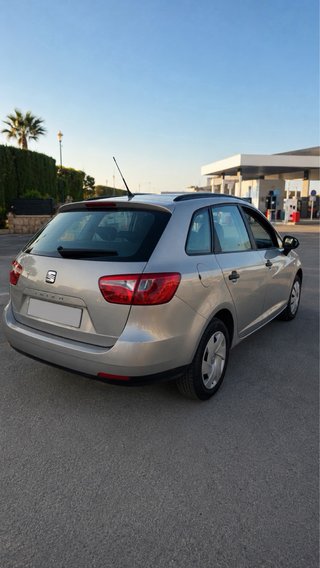 SEAT Ibiza ST 2011