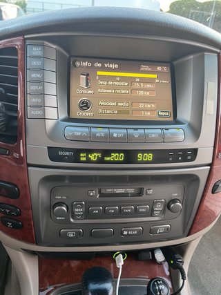 Toyota Land Cruiser 100 2004