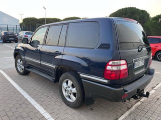 Toyota Land Cruiser 100 2004