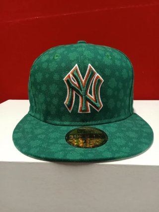 Gorra New Era 59FIFTY Verde Talla 7.1/4