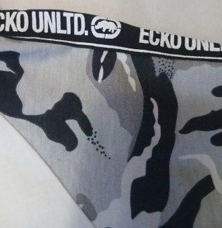 Polo Ecko Unltd Blanco y Negro Camuflaje