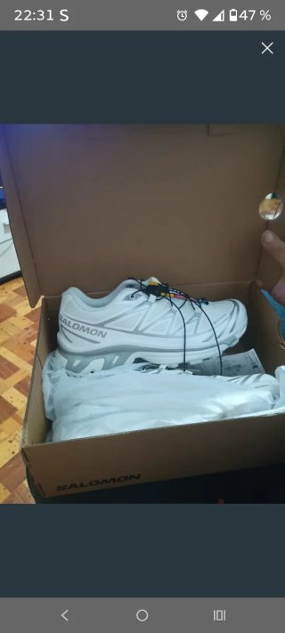 Zapatillas Salomon Blancas y Grises