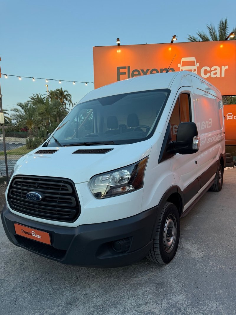 Ford Transit 2018 - foto 1
