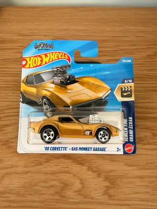 Hot Wheels '68 Corvette Gas Monkey Garage