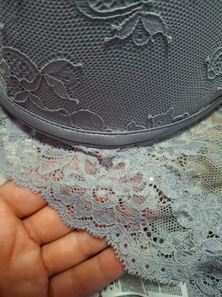 Sujetador push up encaje gris 90D