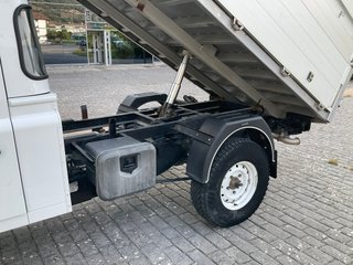 LAND ROVER DEFENDER PICK UP