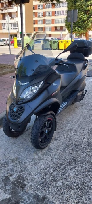 Piaggio MP3 500 Sport Negra