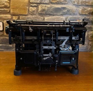 Máquina de escribir Olivetti Hispano-Olivetti