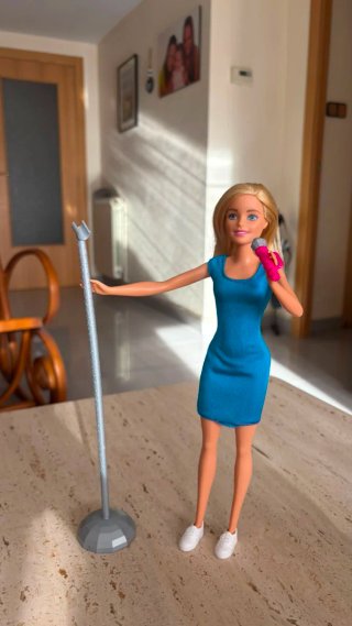 Barbie Cantante con Micrófono