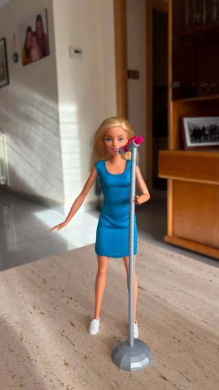 Barbie Cantante con Micrófono