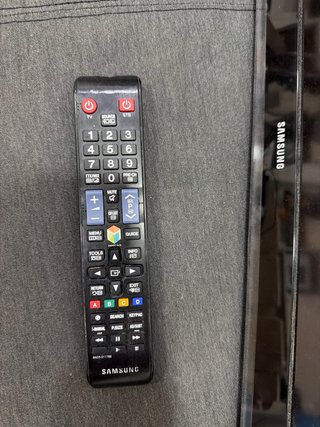 Televisor Samsung 32 Buen Estado con su mando