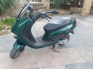 Peugeot 49cc Scooter Verde