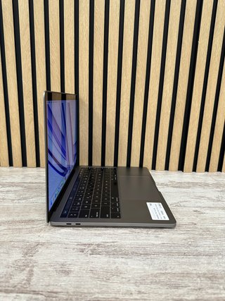 MacBook Pro 13" 2018 TB i7 16GB 1TB