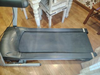 Cinta de andar profesional BH Fitness