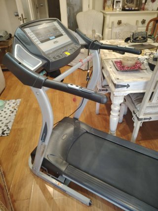 Cinta de andar profesional BH Fitness