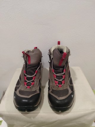 Botas de montaña Quechua marrones y rosas