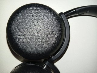 Cascos AKG Y500 Bluetooth Negros y Plateados