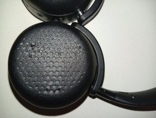 Cascos AKG Y500 Bluetooth Negros y Plateados