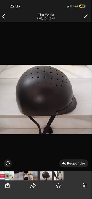 Casco de equitación negro