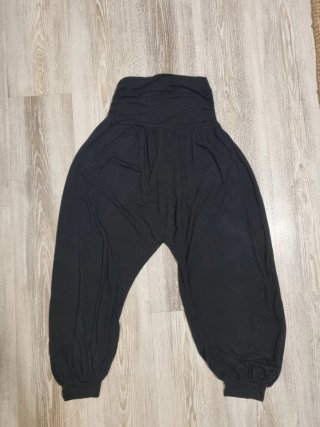 Pantalón bombacho Zara negro