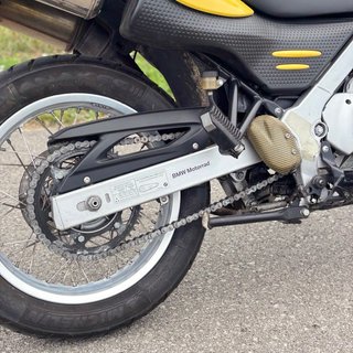 BMW F650GS en un estado de colección