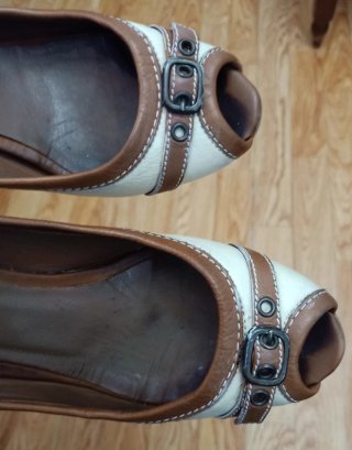 Zapatos de tacón peep. toe Massimo Dutti de piel