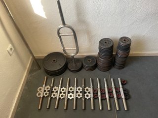 Juego de pesas y mancuernas