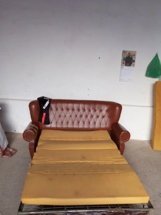 Sofá 2 plazas y 2 sillones vintage