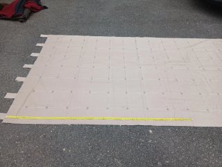 Cortinas beige con tiras.dos cortinas