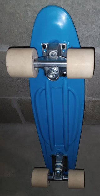 Skateboard azzurro Play 500 per bambini