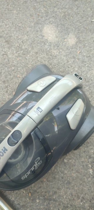 Aspiradora Hoover 700W
