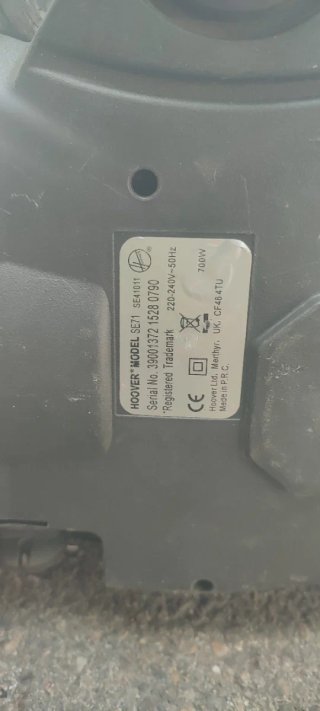 Aspiradora Hoover 700W
