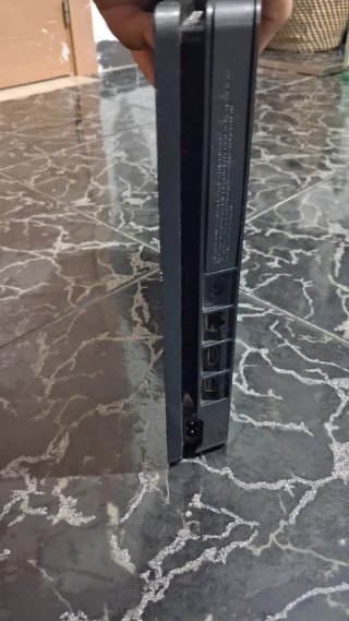 Consola PS4 Slim Negra