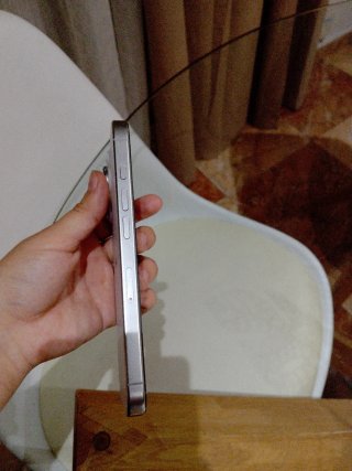 iPhone 16 Pro Blanco Batería 90% febrero 2025 usad