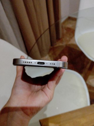 iPhone 16 Pro Blanco Batería 90% febrero 2025 usad