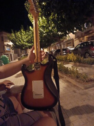 Guitarra Eléctrica Sunburst