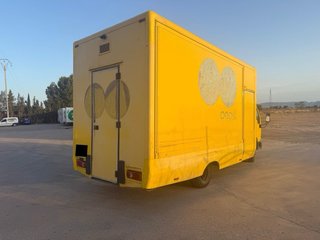 Nissan Cabstar 2004