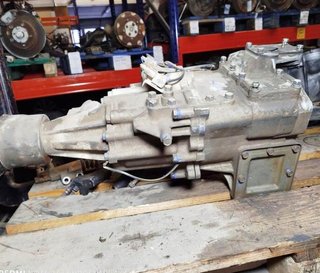 Mitsubishi 40485 caja del transfer montero 2.5 d