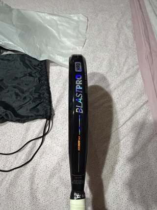 Pala de pádel Attack 12K Carbon