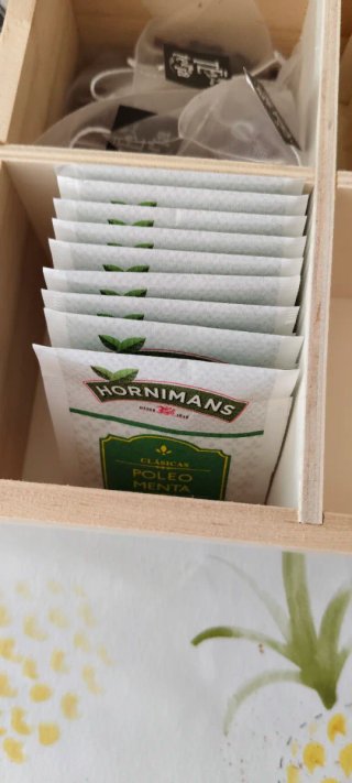 Caja de madera para infusiones