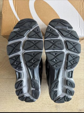 Asics Gel NYC Negro Gris
