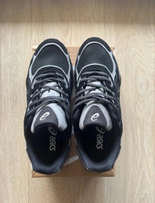 Asics Gel NYC Negro Gris