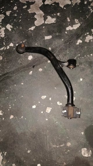 Brazo suspension Izquierdo Saxo VTS