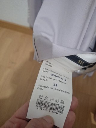 Traje de hombre rosa nuevo