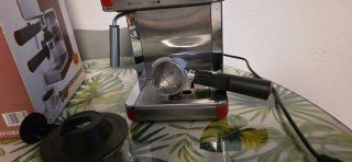 Cafetera Vital Espresso Roja 3.5 Bar