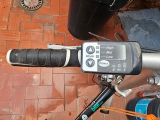 Bici Eléctrica BH VOLT + Batería / Base Carga